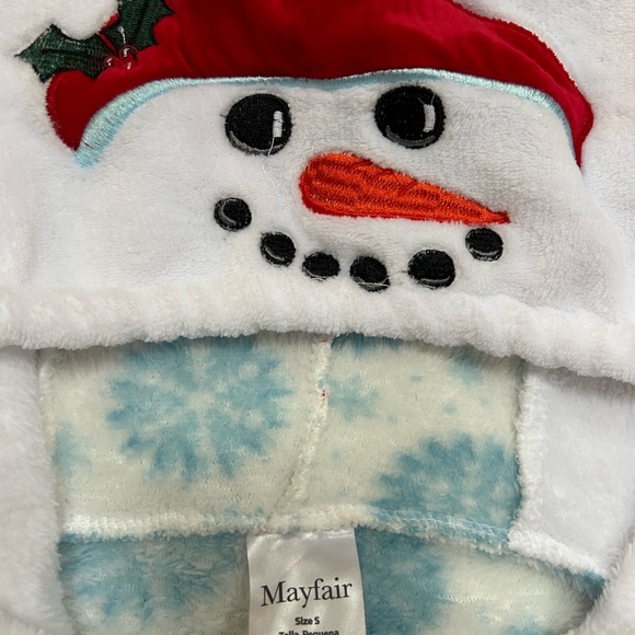 Mayfair woman’s Blue and White Snowflake Onesie - Picture 3 of 4